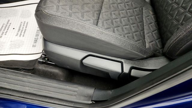 2025 Nissan Kicks SV - 22947479 - 10