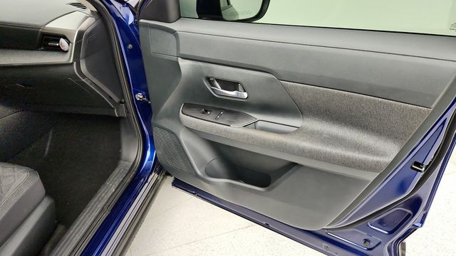 2025 Nissan Kicks SV - 22947479 - 23