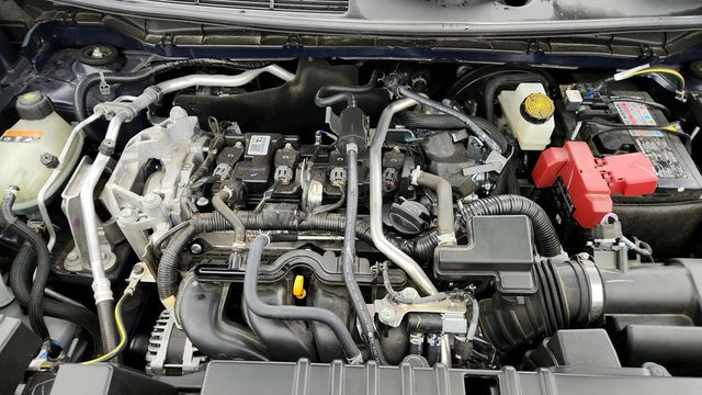 2025 Nissan Kicks SV - 22947479 - 24