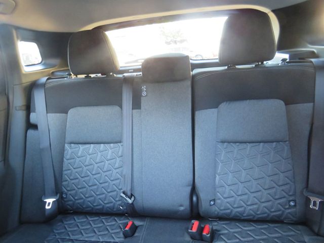 2025 Nissan Kicks SV AWD - 22918336 - 10