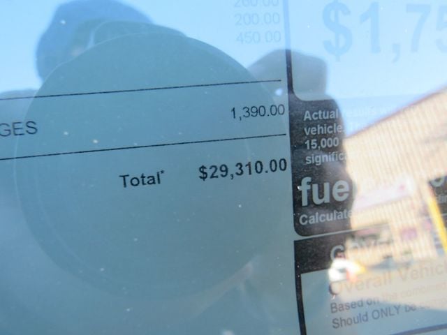 2025 Nissan Kicks SV AWD - 22918336 - 15