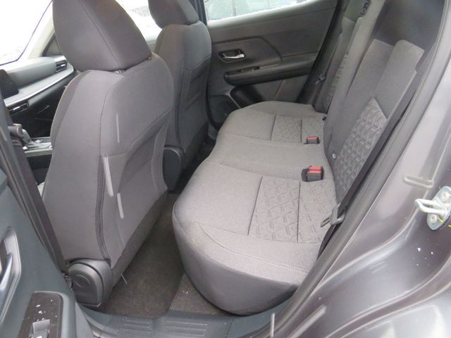 2025 Nissan Kicks SV AWD - 22973918 - 9