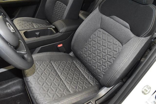 2025 Nissan Kicks SV AWD - 22982879 - 13