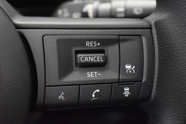 2025 Nissan Kicks SV AWD - 22995384 - 17