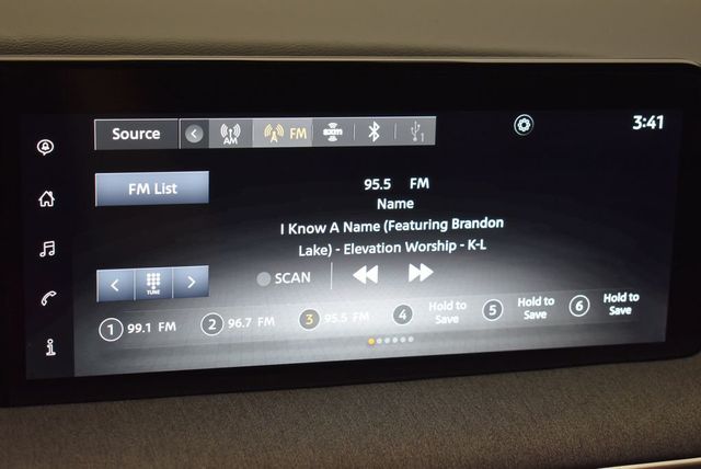 2025 Nissan Kicks SV AWD - 22995384 - 18