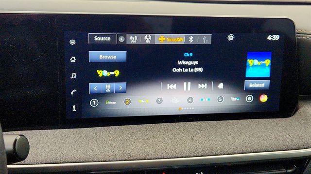 2025 Nissan Kicks SV AWD - 22969883 - 16