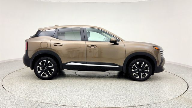 2025 Nissan Kicks SV AWD - 22969883 - 3