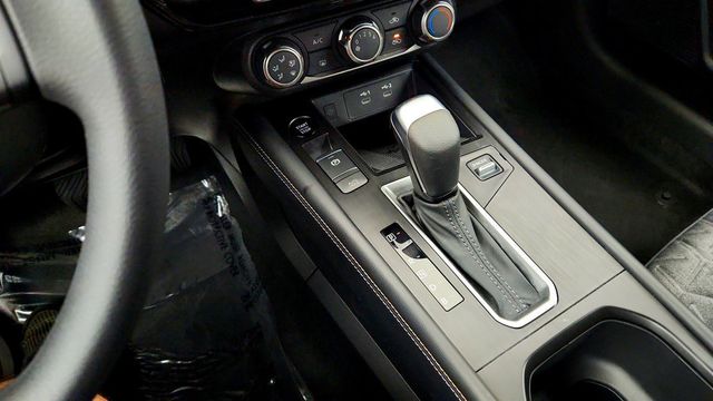 2025 Nissan Kicks SV AWD - 23059801 - 15