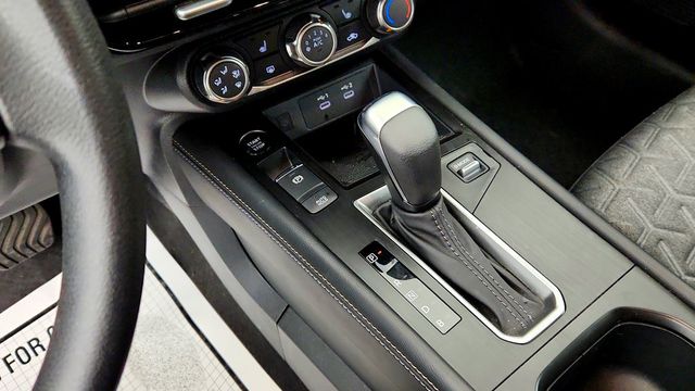 2025 Nissan Kicks SV AWD - 23099930 - 15