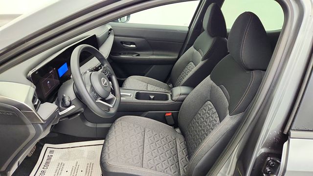 2025 Nissan Kicks SV AWD w/ Premium Package - 23000055 - 18