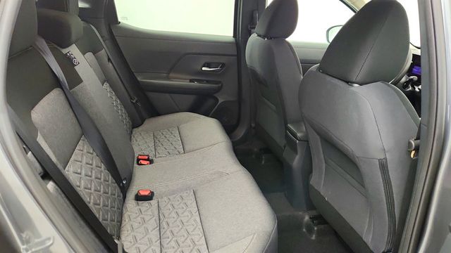 2025 Nissan Kicks SV AWD w/ Premium Package - 23000055 - 21