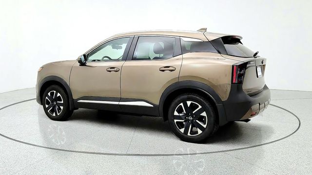 2025 Nissan Kicks SV AWD w/ SV Premium Pkg, Panoramic Moonroof & Remote Start - 23099930 - 6