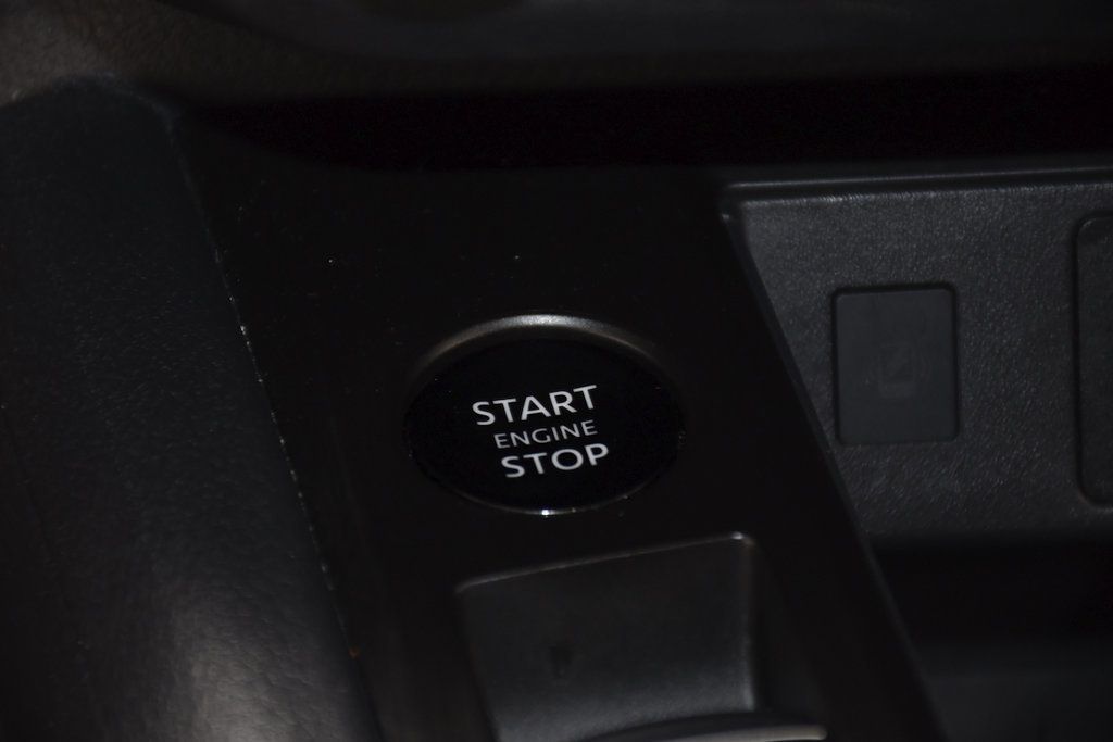 2025 Nissan Kicks SV FWD - 23068843 - 29