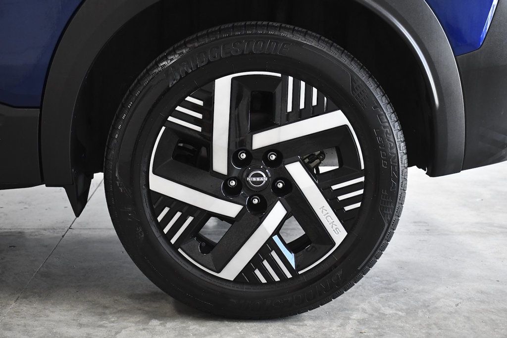 2025 Nissan Kicks SV FWD - 23083978 - 11