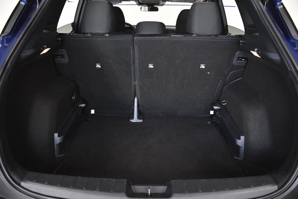 2025 Nissan Kicks SV FWD - 23083978 - 12