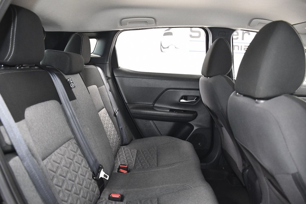 2025 Nissan Kicks SV FWD - 23083980 - 13