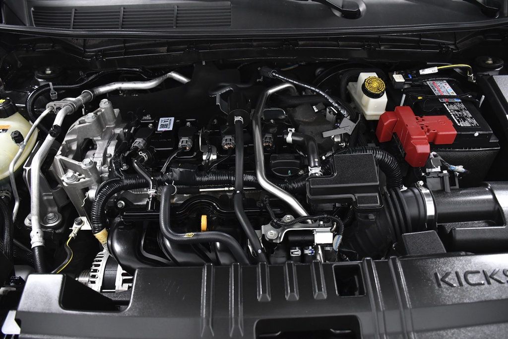 2025 Nissan Kicks SV FWD - 23083980 - 18
