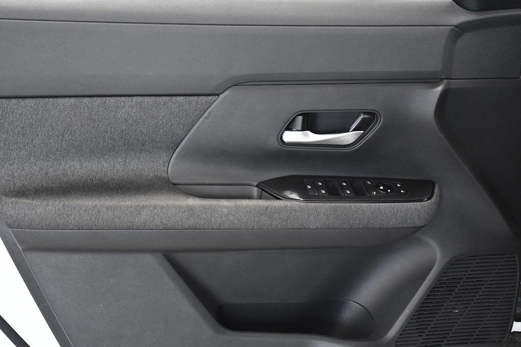 2025 Nissan Kicks SV FWD - 23099017 - 8