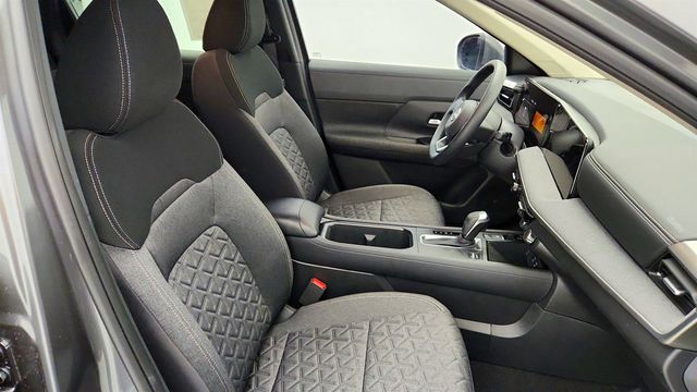 2025 Nissan Kicks SV FWD - 23035147 - 21