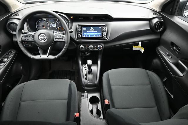 2025 Nissan Kicks Play S FWD - 22999943 - 13