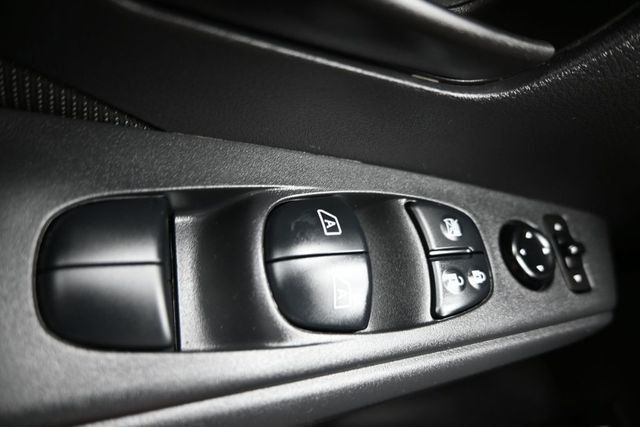 2025 Nissan Kicks Play S FWD - 22999943 - 25