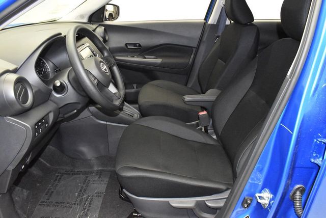 2025 Nissan Kicks Play S FWD - 22940482 - 11