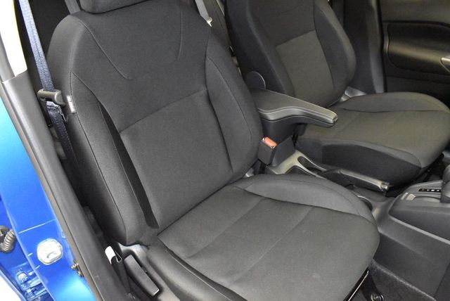 2025 Nissan Kicks Play S FWD - 22940482 - 24