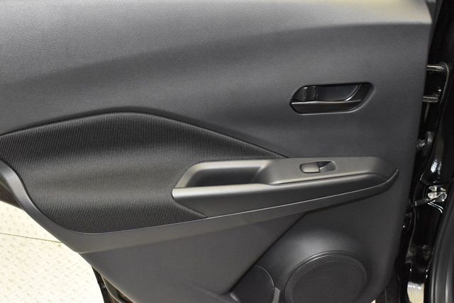 2025 Nissan Kicks Play S FWD - 22967518 - 32
