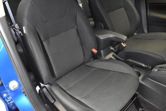 2025 Nissan Kicks Play S FWD - 23005838 - 23