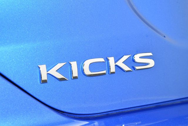 2025 Nissan Kicks Play S FWD - 23005838 - 8