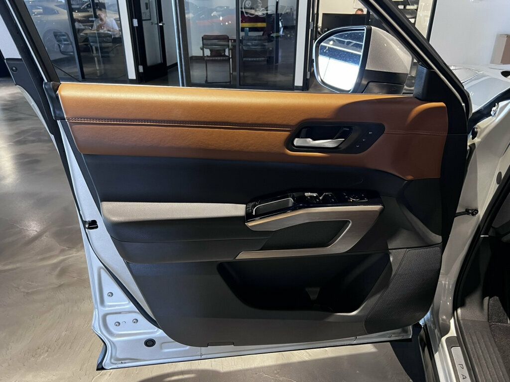 2025 Nissan Pathfinder PanoSunroof/ProPilotAssist/Bose/HeatedSeats/PowerLiftgate - 23069091 - 13