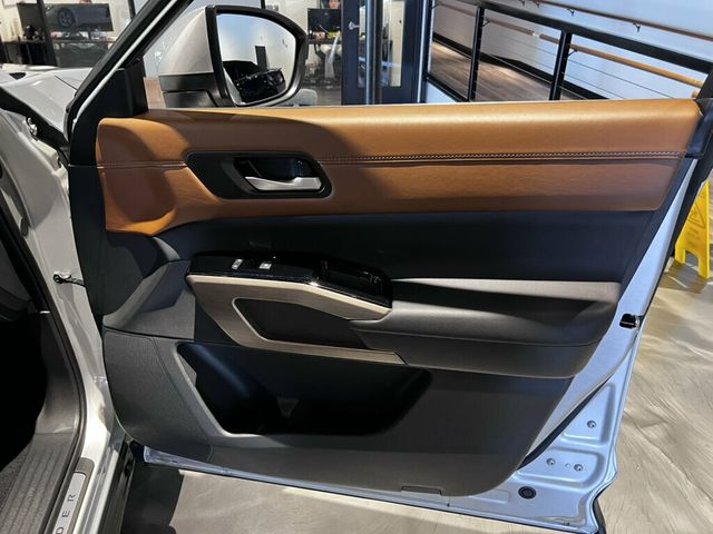 2025 Nissan Pathfinder PanoSunroof/ProPilotAssist/Bose/HeatedSeats/PowerLiftgate - 23069091 - 29