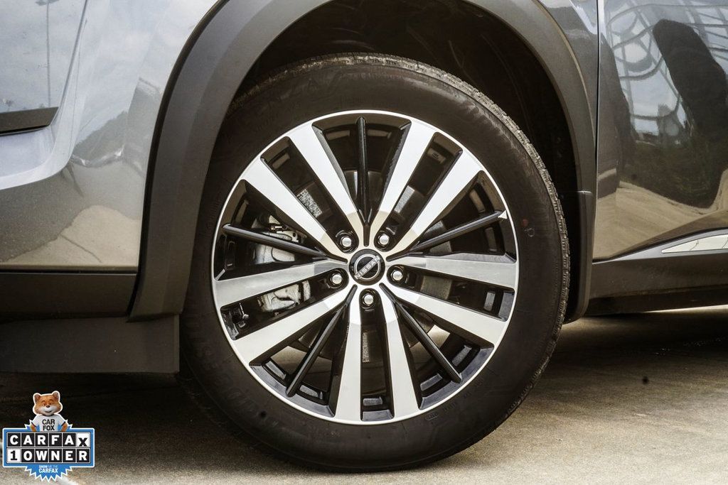 Nissan Pathfinder photo 6