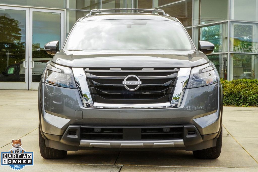 Nissan Pathfinder photo 8