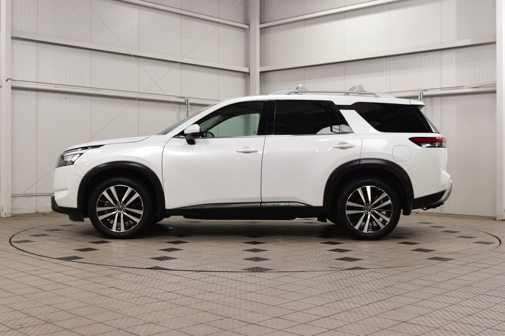2025 Nissan Pathfinder Platinum 4WD - 23068146 - 3