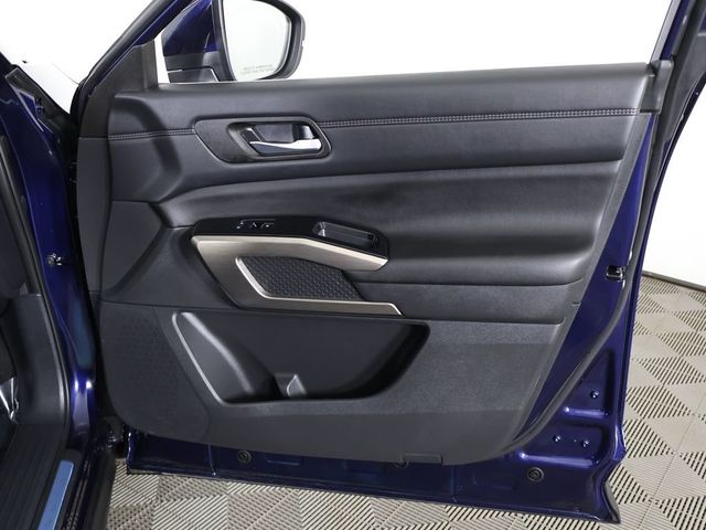 2025 Nissan Pathfinder Platinum 4WD - 23046137 - 29