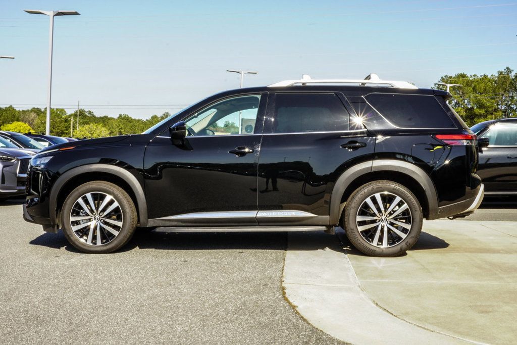 Nissan Pathfinder photo 10