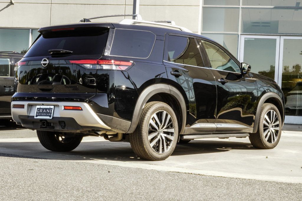Nissan Pathfinder photo 13