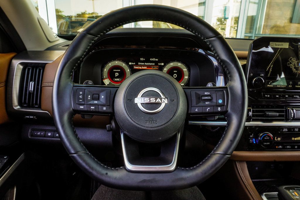 Nissan Pathfinder photo 16
