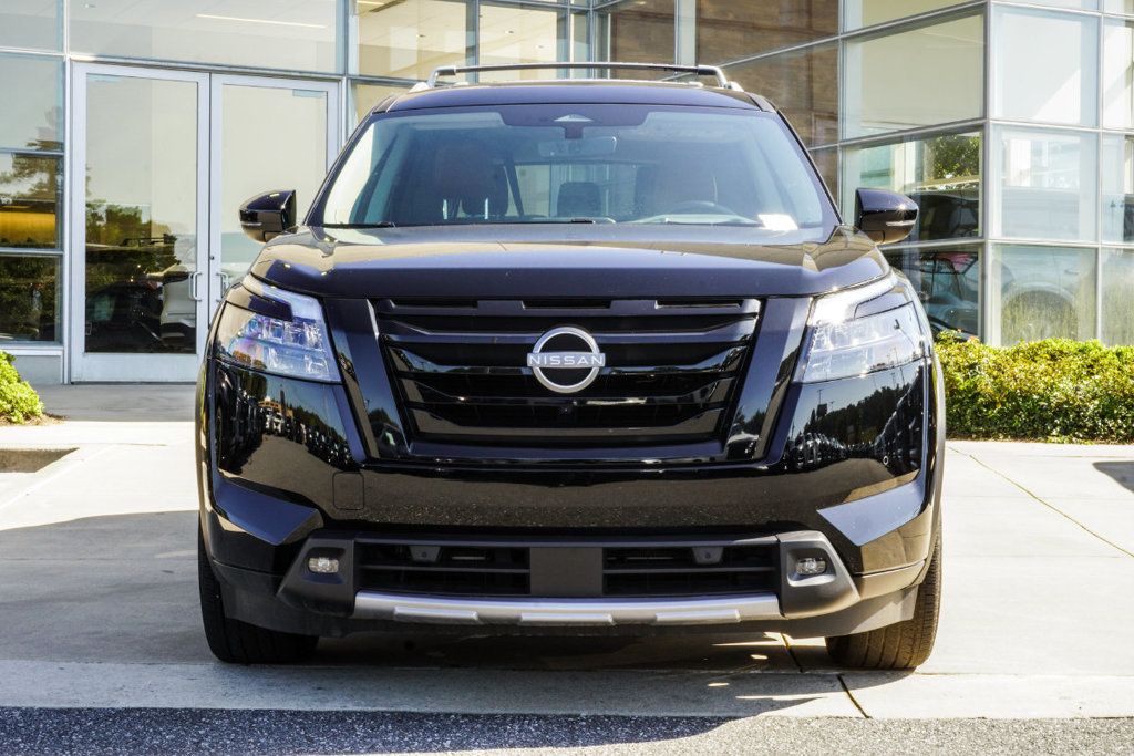 Nissan Pathfinder photo 8