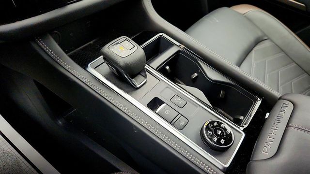 2025 Nissan Pathfinder Platinum 4WD - 22999476 - 15