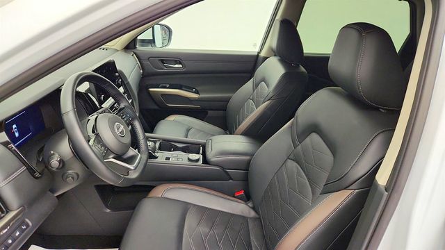 2025 Nissan Pathfinder Platinum 4WD - 22999476 - 19