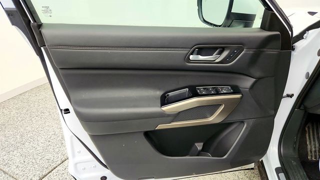 2025 Nissan Pathfinder Platinum 4WD - 23026235 - 10