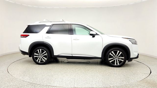 2025 Nissan Pathfinder Platinum 4WD - 23026235 - 3