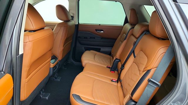 2025 Nissan Pathfinder Platinum 4WD - 23086778 - 19