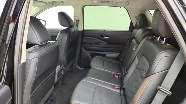 2025 Nissan Pathfinder Platinum 4WD - 23092727 - 21