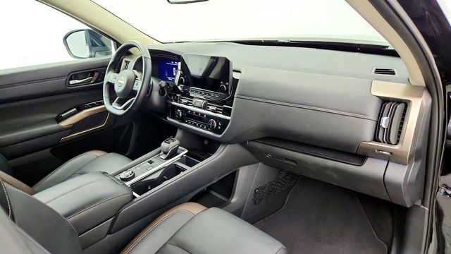 2025 Nissan Pathfinder Platinum 4WD - 23092727 - 26