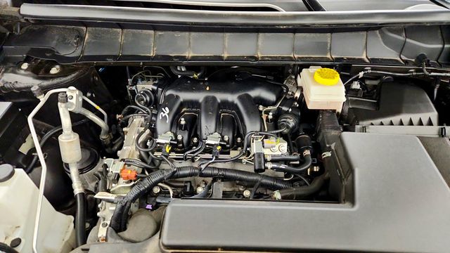 2025 Nissan Pathfinder Platinum 4WD - 23092727 - 28