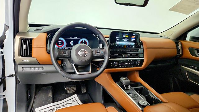 2025 Nissan Pathfinder Platinum 4WD w/Captain Chairs Pkg & Black Appearance Pkg - 23005794 - 12