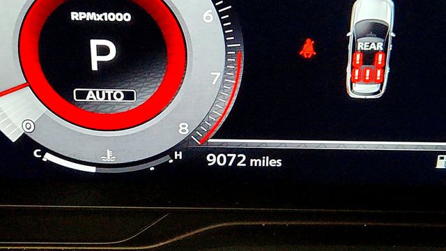 2025 Nissan Pathfinder Platinum 4WD w/Captain Chairs Pkg & Black Appearance Pkg - 23005794 - 15